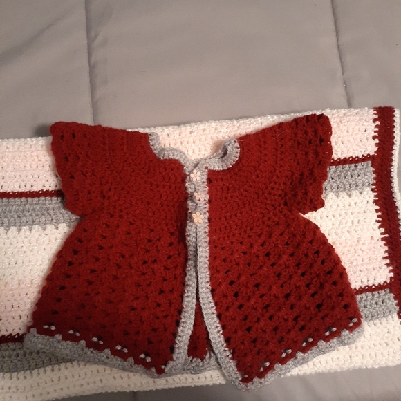 Clothes - Picture 5 of 6